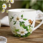 Teetasse Blüten mit Vogel